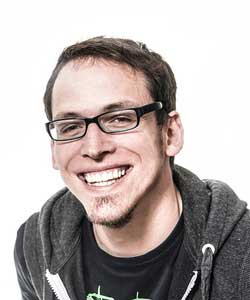 破局创新发展的轰炸电话网页版